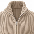 04_batch246_khaki_model_4-2_detail.jpg