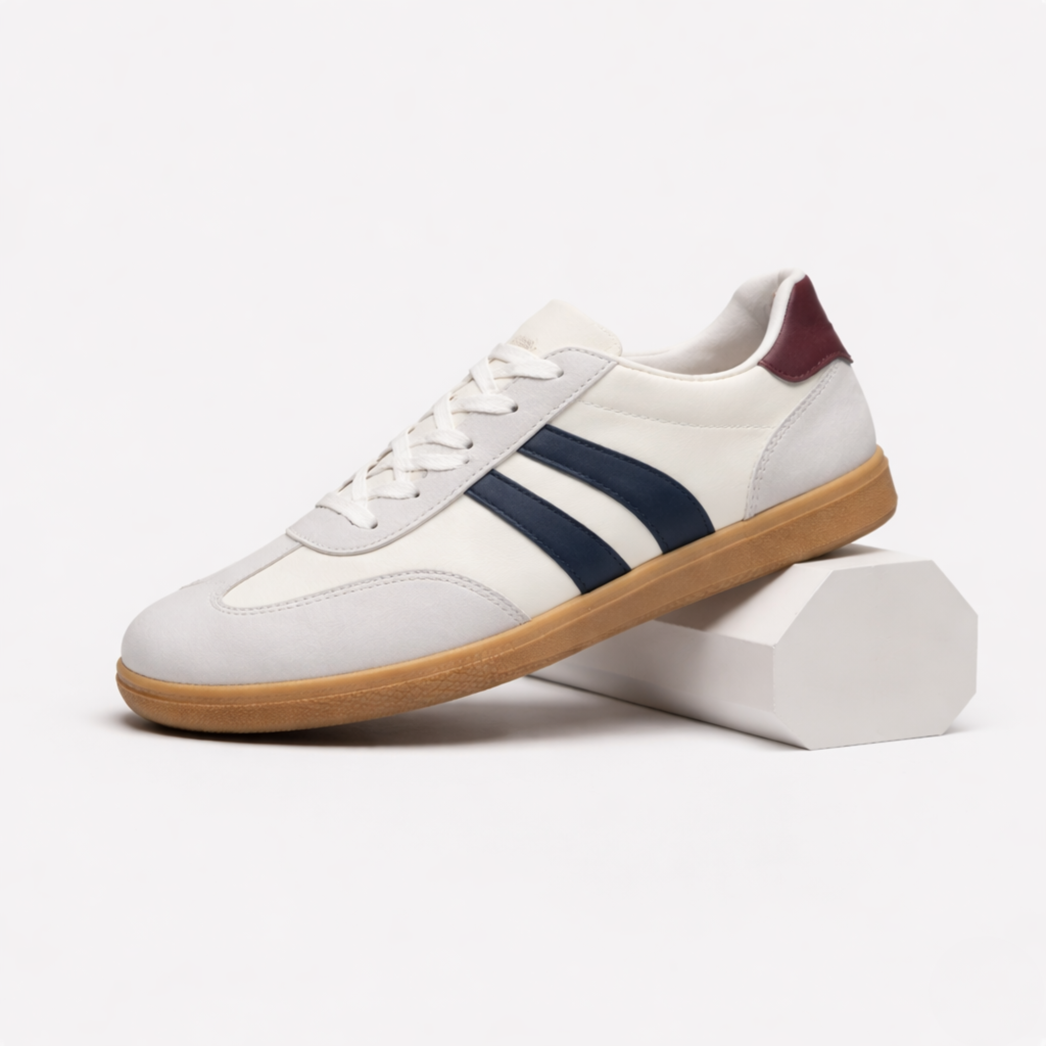 Women’s Classic Leather Sneakers Low Top Casual