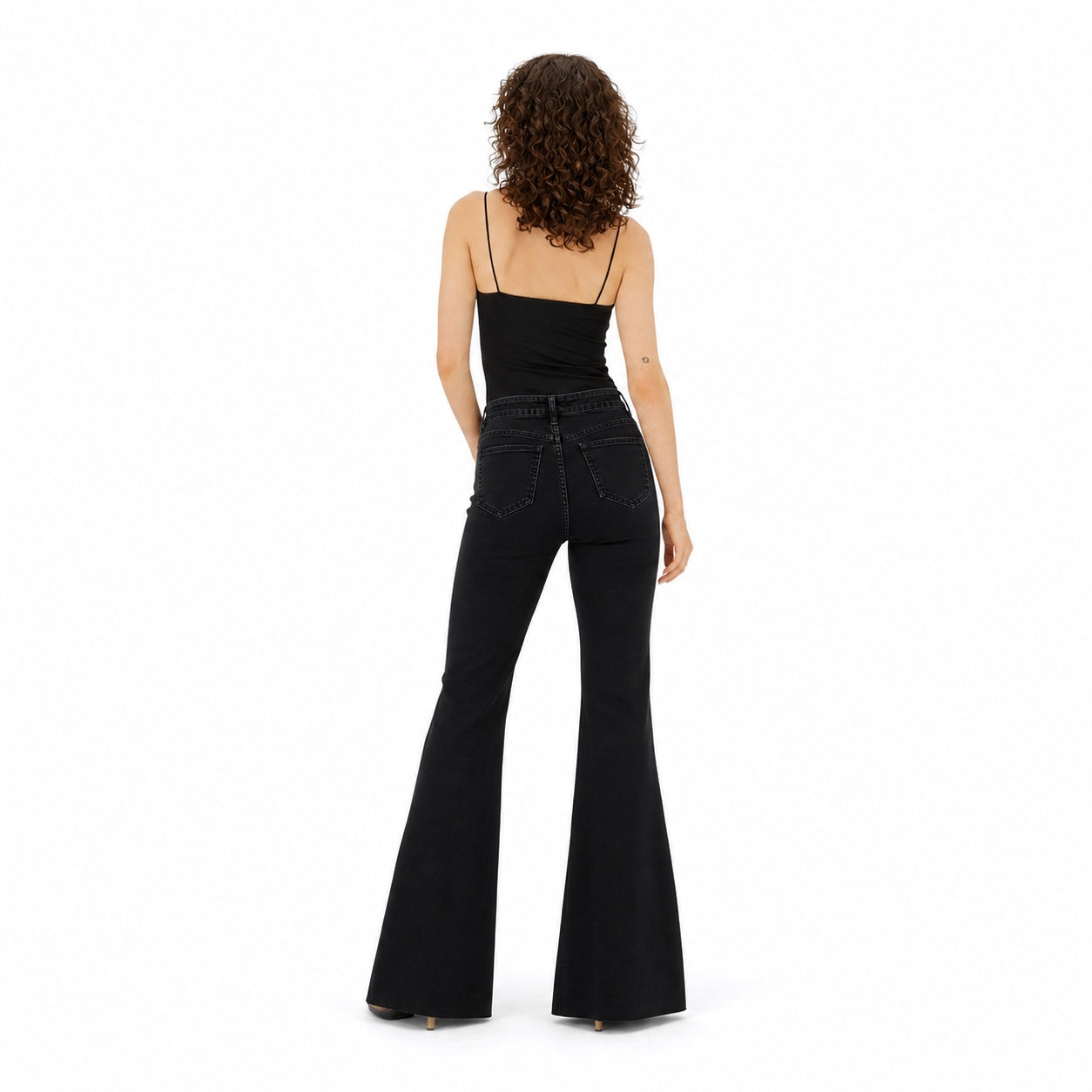 Women's Button-Detail High-Waisted Jeans Full-Length Flared Fit - Black 