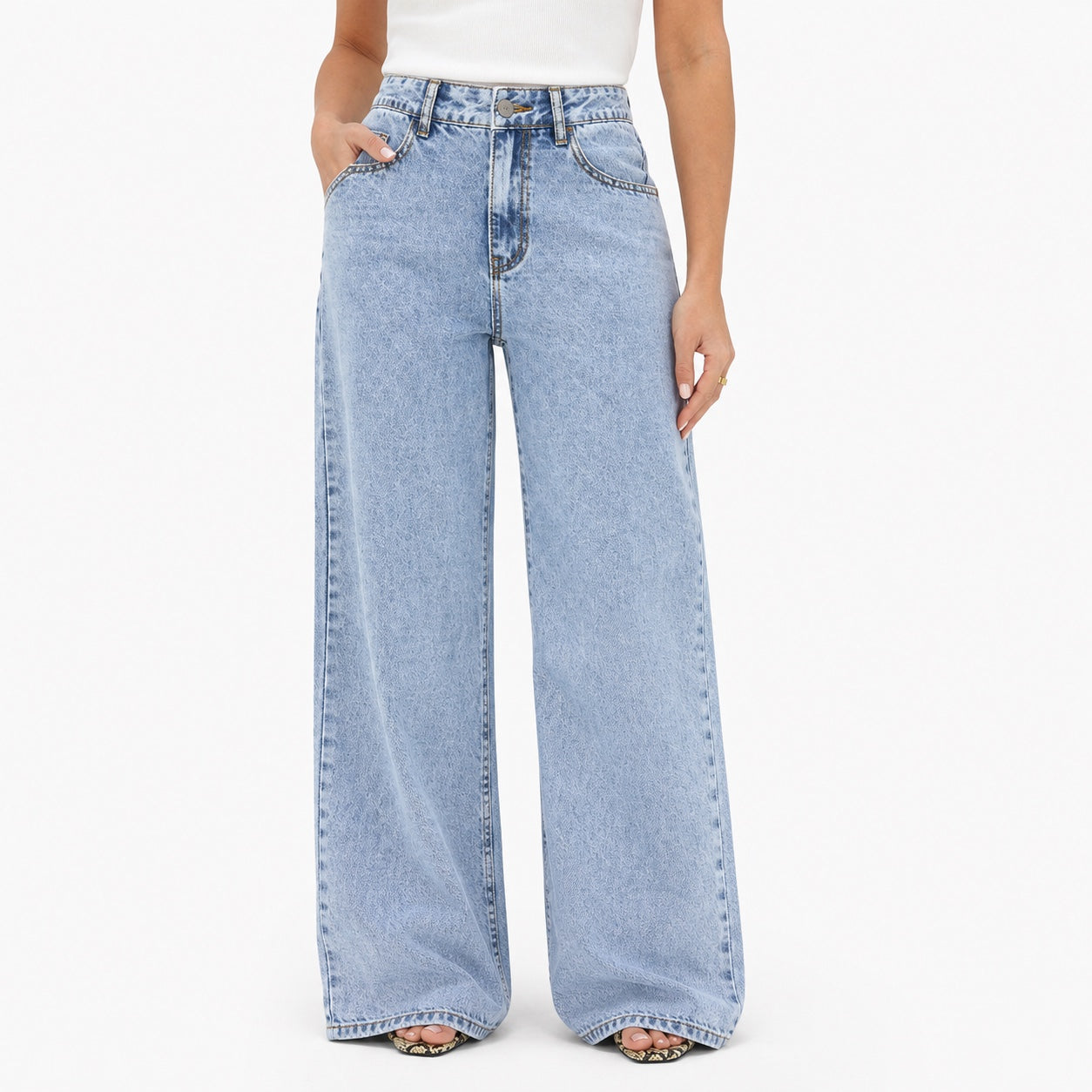 Women's Washed Denim Jeans High-Rise Wide-Leg Relaxed Fit - Blue front