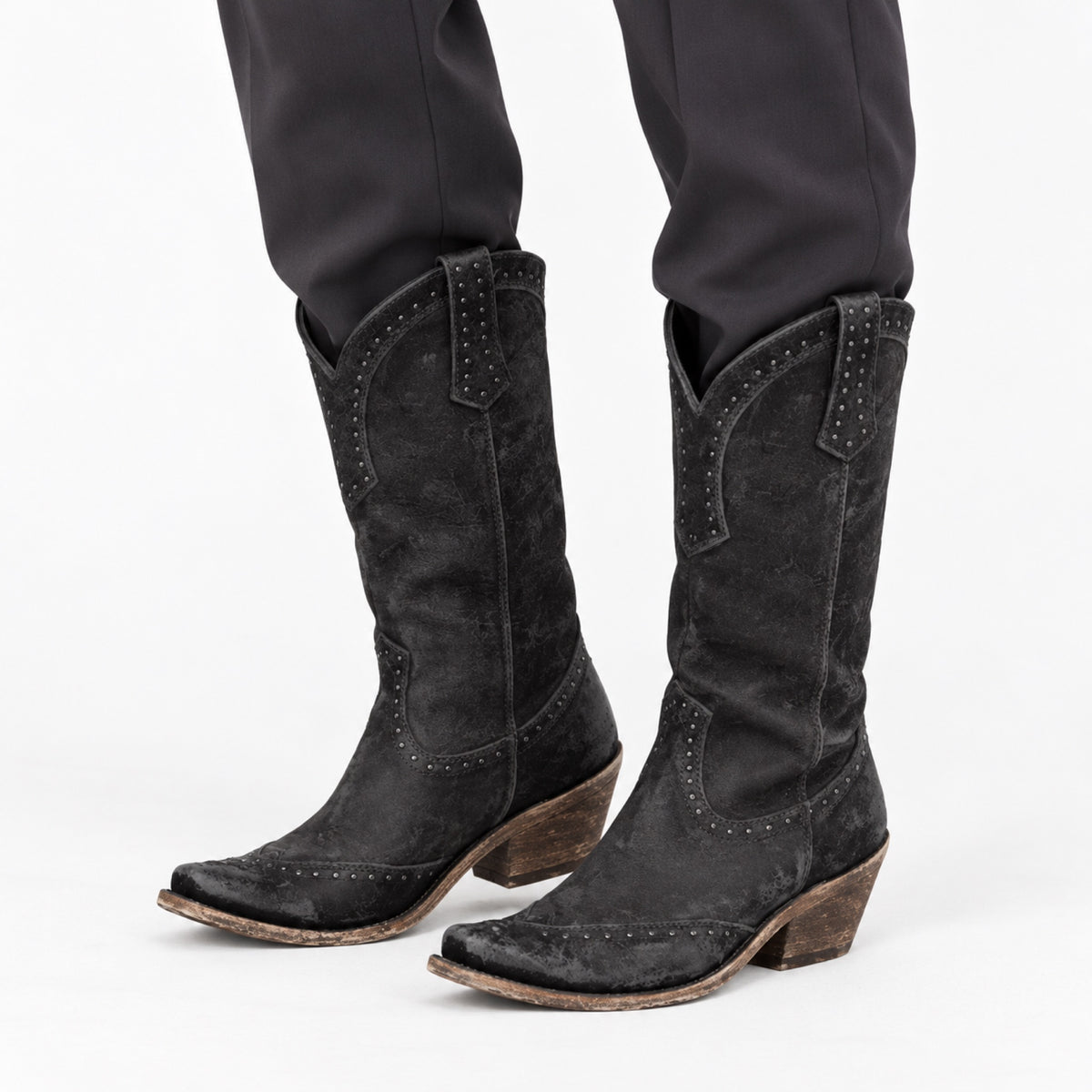 batch258_black_model_2-0_detail.jpg