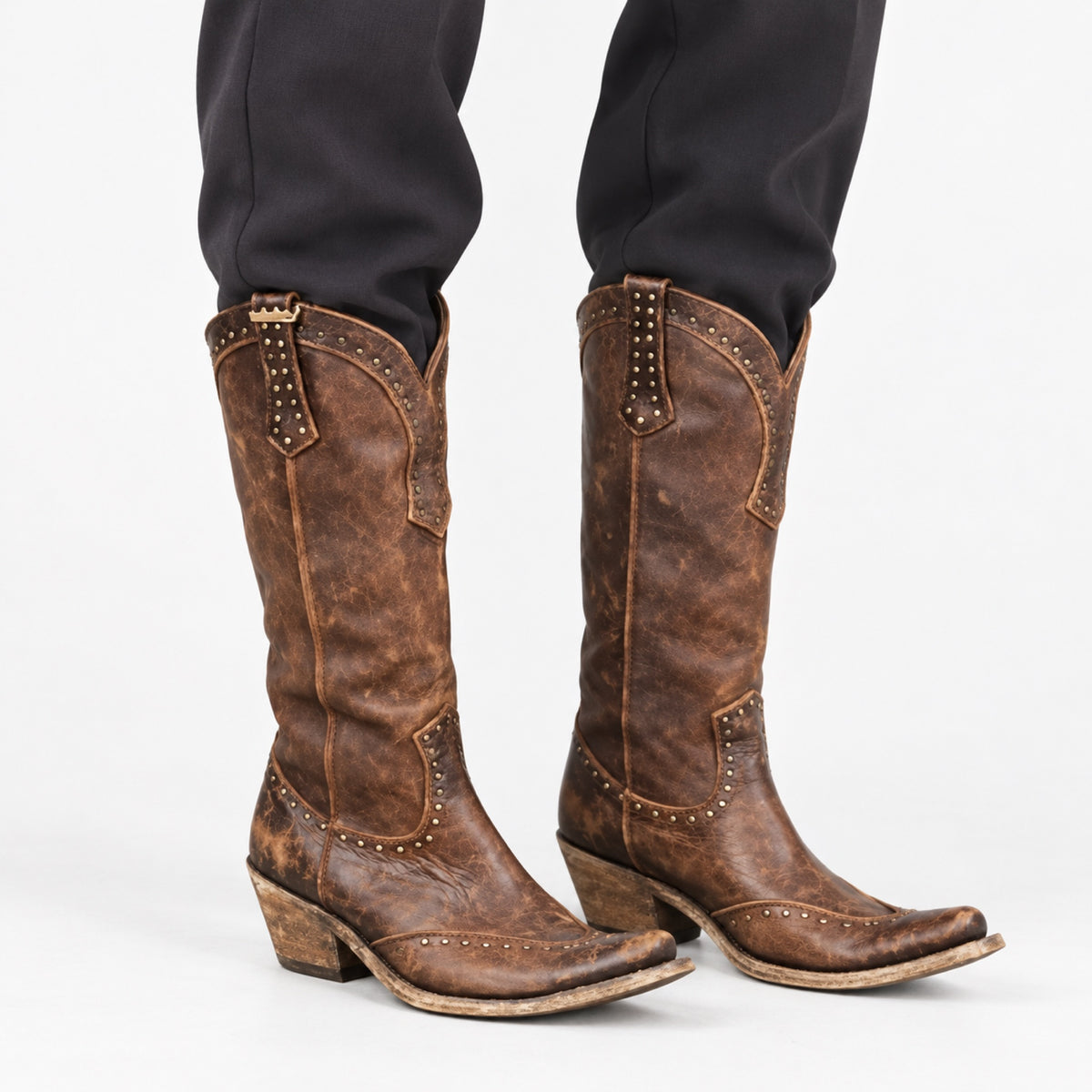 batch258_brown_model_2-0_detail.jpg