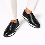 Men's brogue trainers - Black on-feet detail