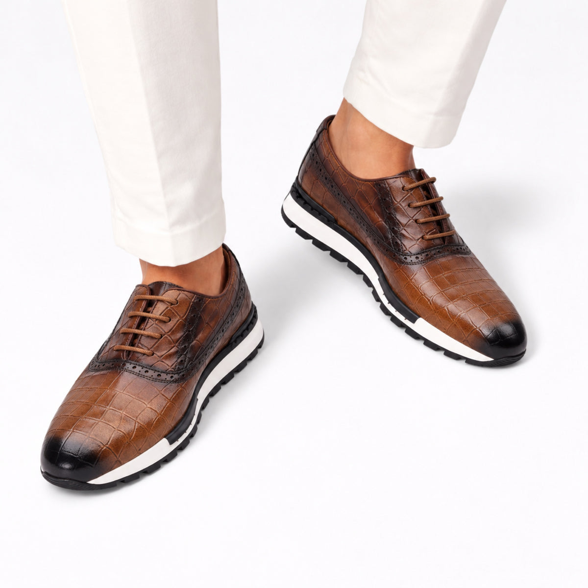 Men's brogue trainers - Brown on-feet detail