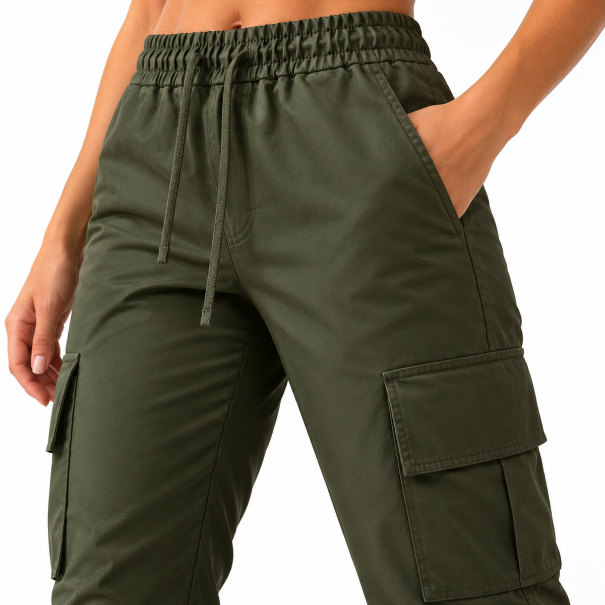 Women's coated cargo joggers - Green pocket detail