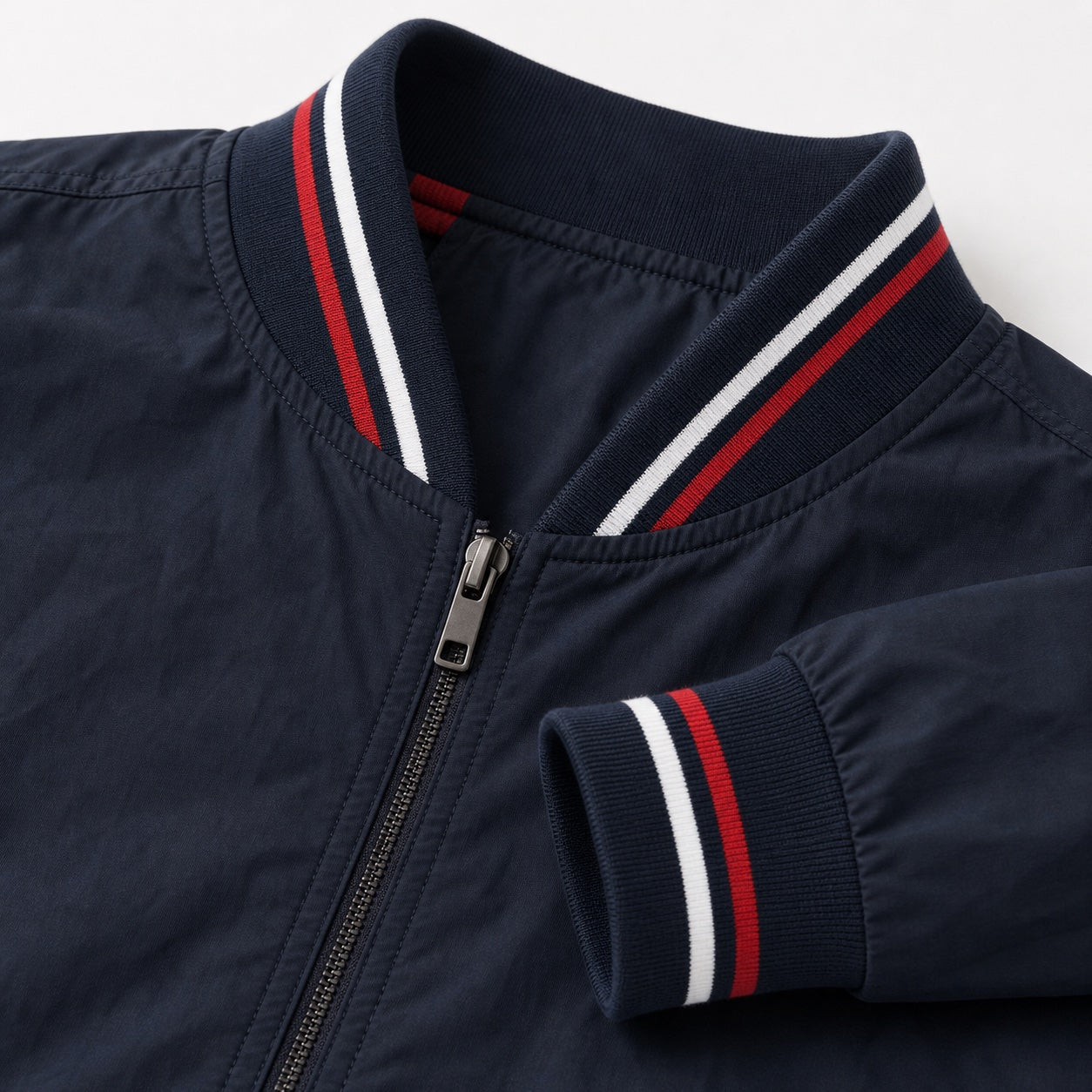 Men's bomber jacket in Navy detail view