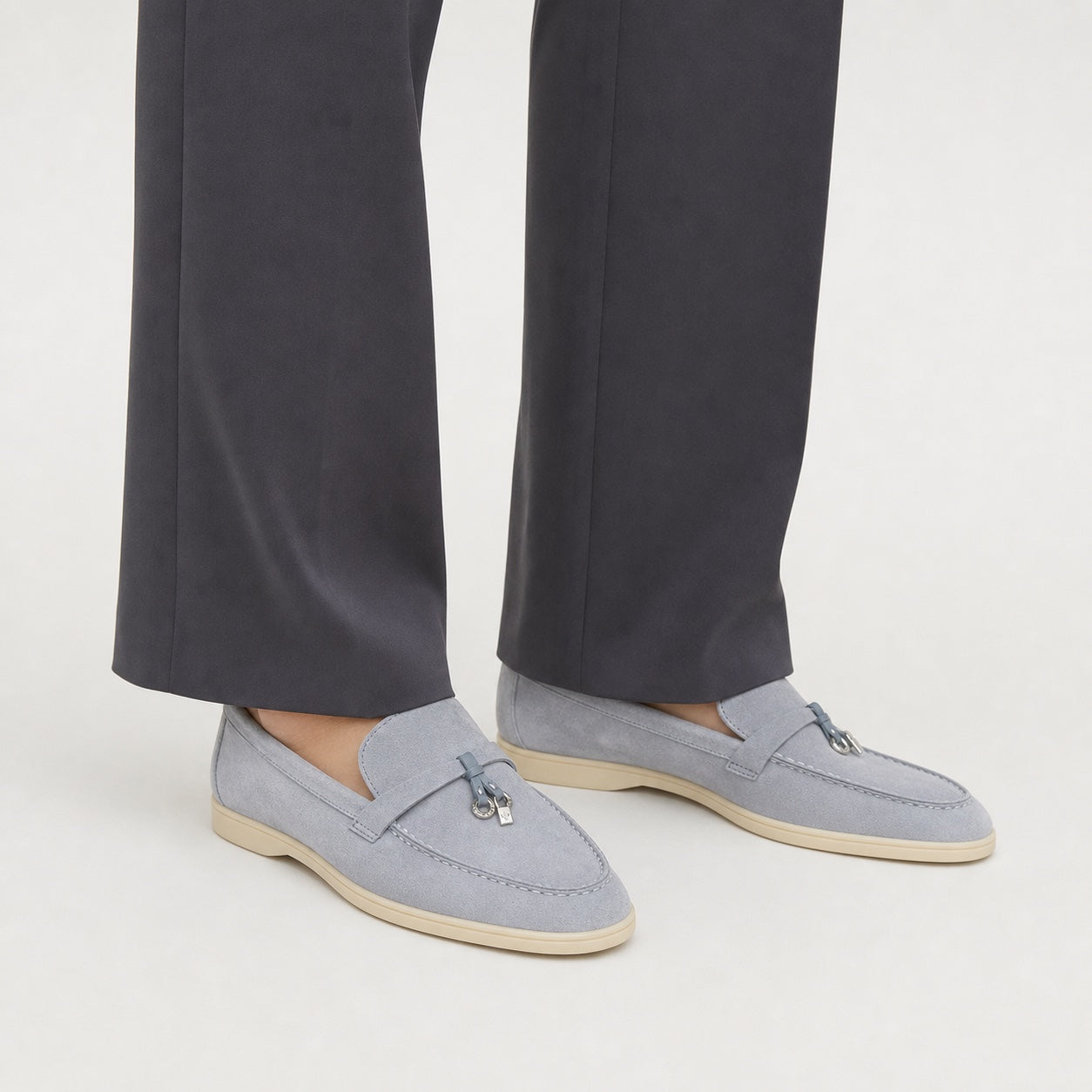 Women’s Classic Leather Loafers Comfortable Slip-On Flat Shoes