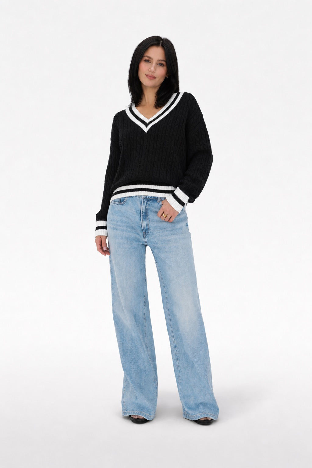 Women's Cable-Knit V-Neck Jumper Varsity Trim Relaxed Fit - Black full front