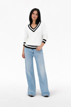 Women's Cable-Knit V-Neck Jumper Varsity Trim Relaxed Fit - White full front